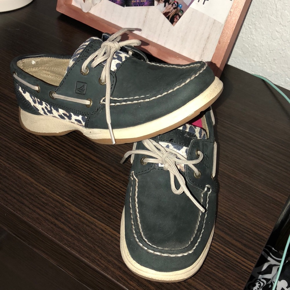 sperries
